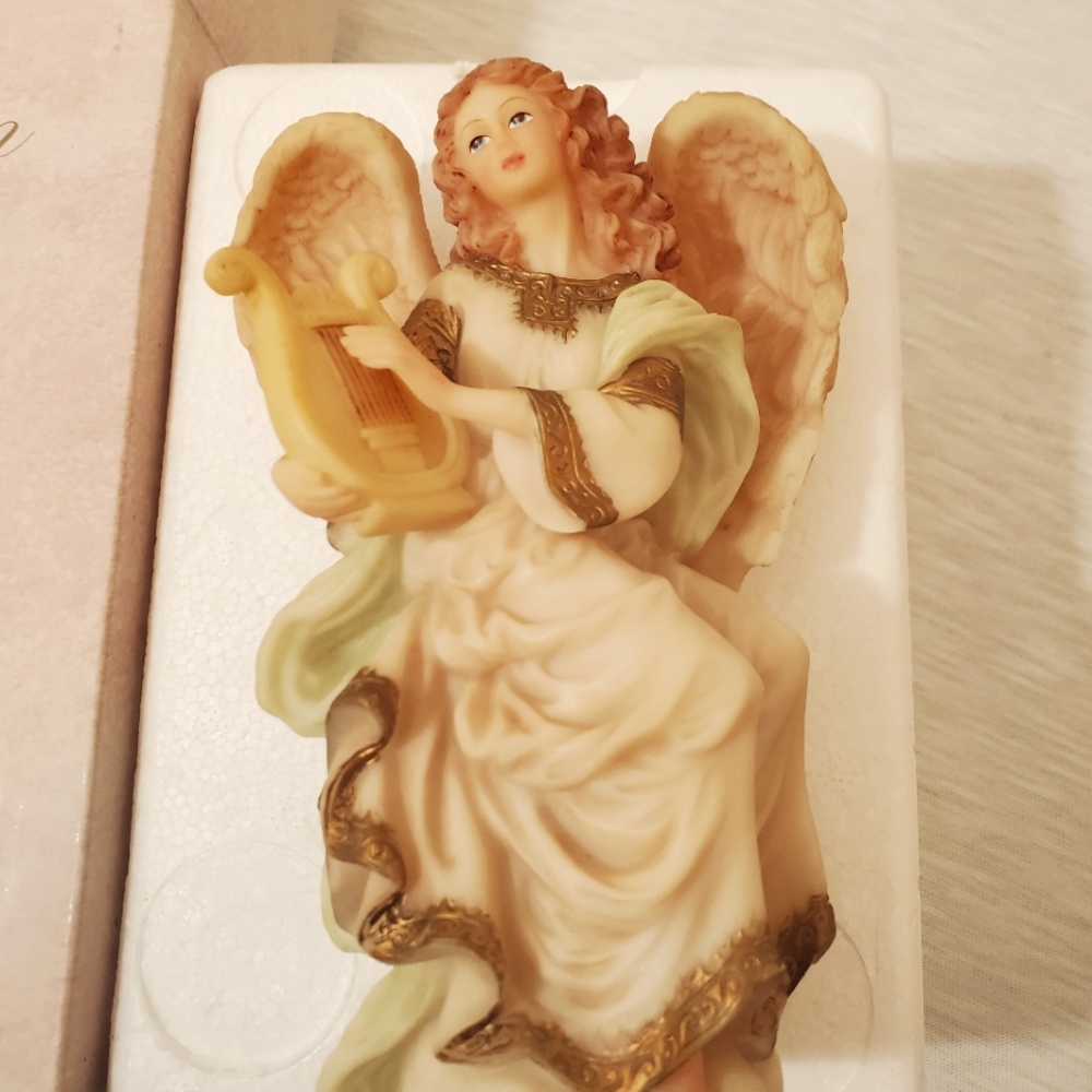 Seraphim Classics Heaven on Earth "Cymbeline" by Roman, Inc